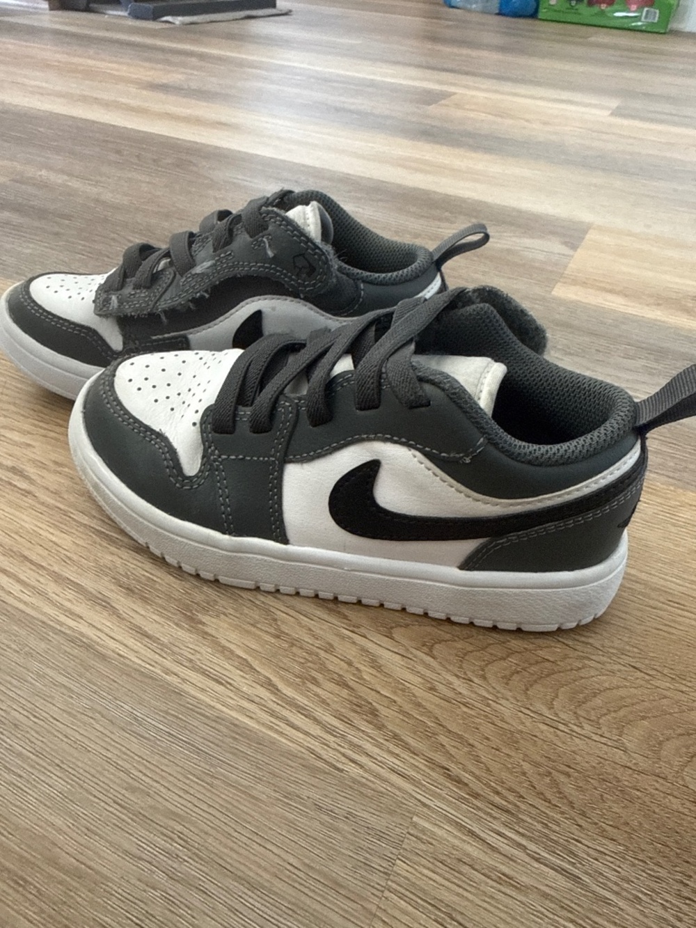 Nike gray low top